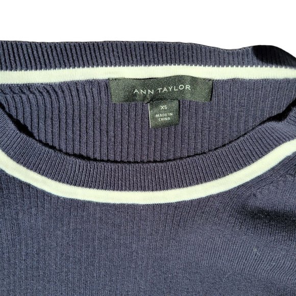 Ann Taylor Women Blue Long Poet Sleeve Knit Top Chic Around Neck Size X Small - Picture 6 of 10